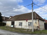 Dům s uzavřeným dvorem v obci Rohozná u Jihlavy