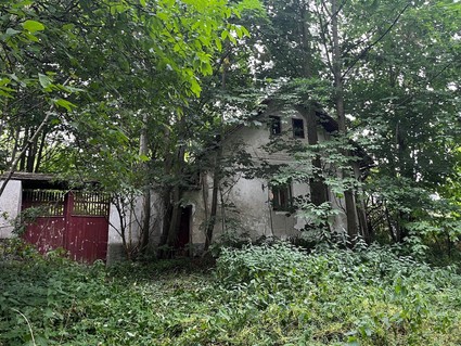 Zemědělská usedlost v Dobešově u Černovic - Fotka 1