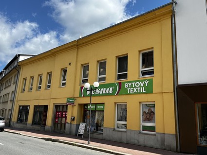 Pronájem obchodních nebo kancelářských prostor v Pelhřimově - Fotka 7
