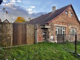 Dům k rekonstrukci s uzavřeným dvorem v obci Ůtěchovice